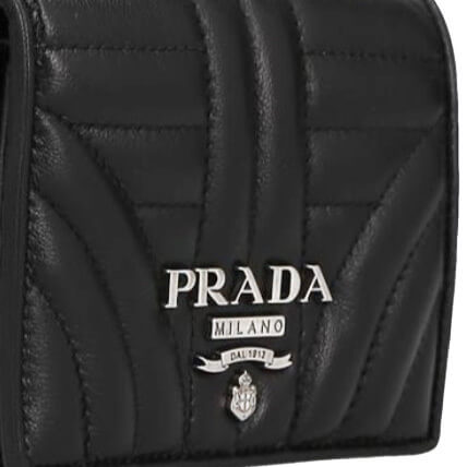 2019新作 PRADA プラダスーパーコピー ☆Nappa レザーコンパクト財布 1MV204 2BOX